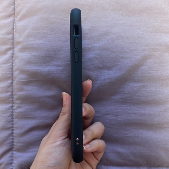 iPhone 11 case - Picture 4 of 4